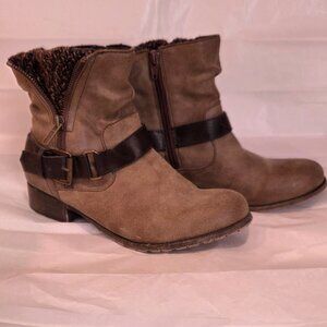 Pop Geller Boot, 8M, Tan Suede